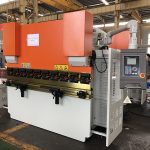 CNC hidrauliskais preses bremzes durvju rāmim (WC67Y-63TX2500)